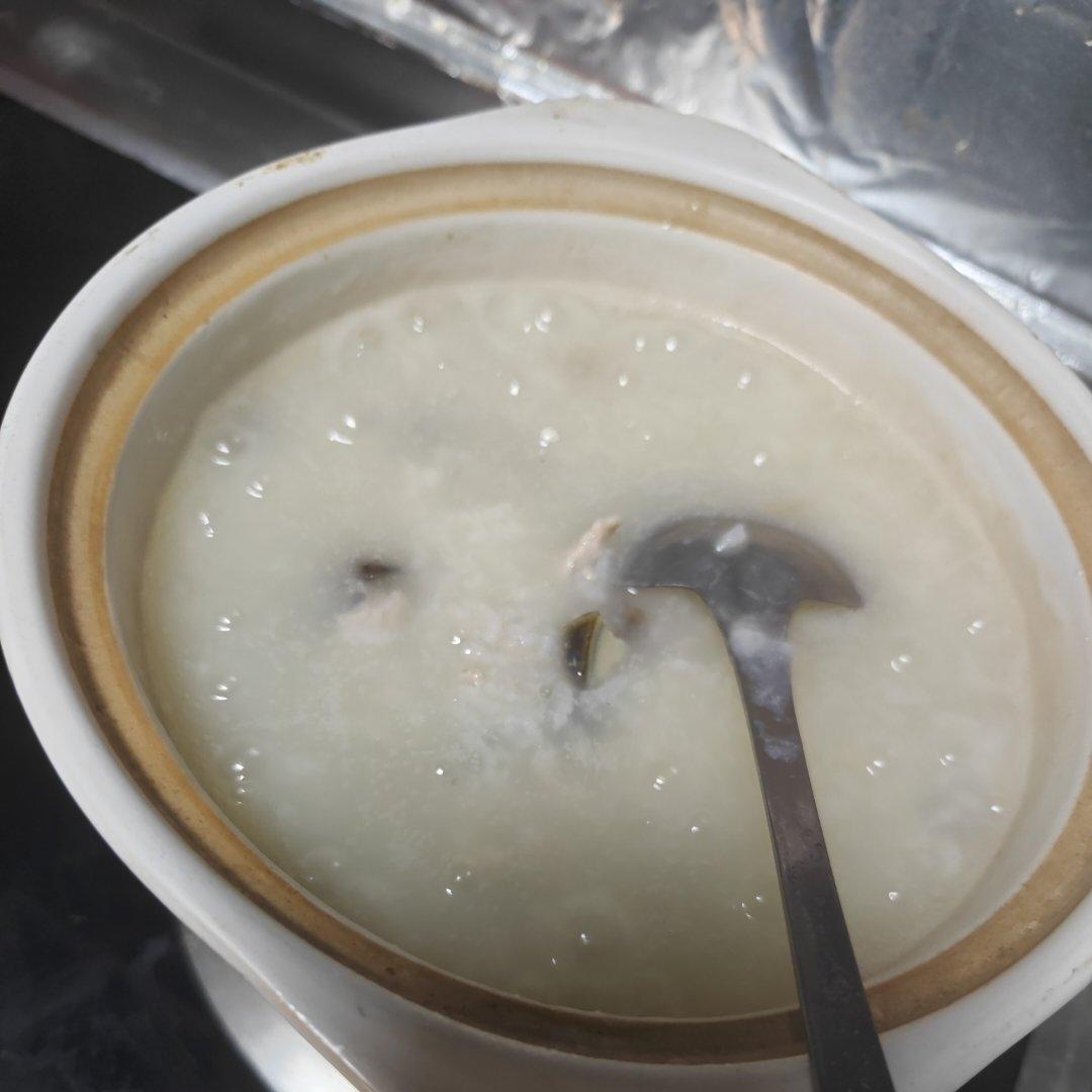 十五分钟快手之香滑皮蛋瘦肉粥(附五分钟电饭煲电压力锅更快捷方法)