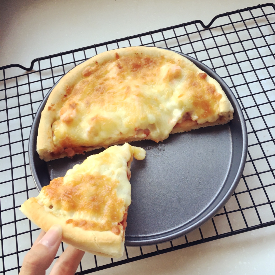 厚底鲜虾培根披萨