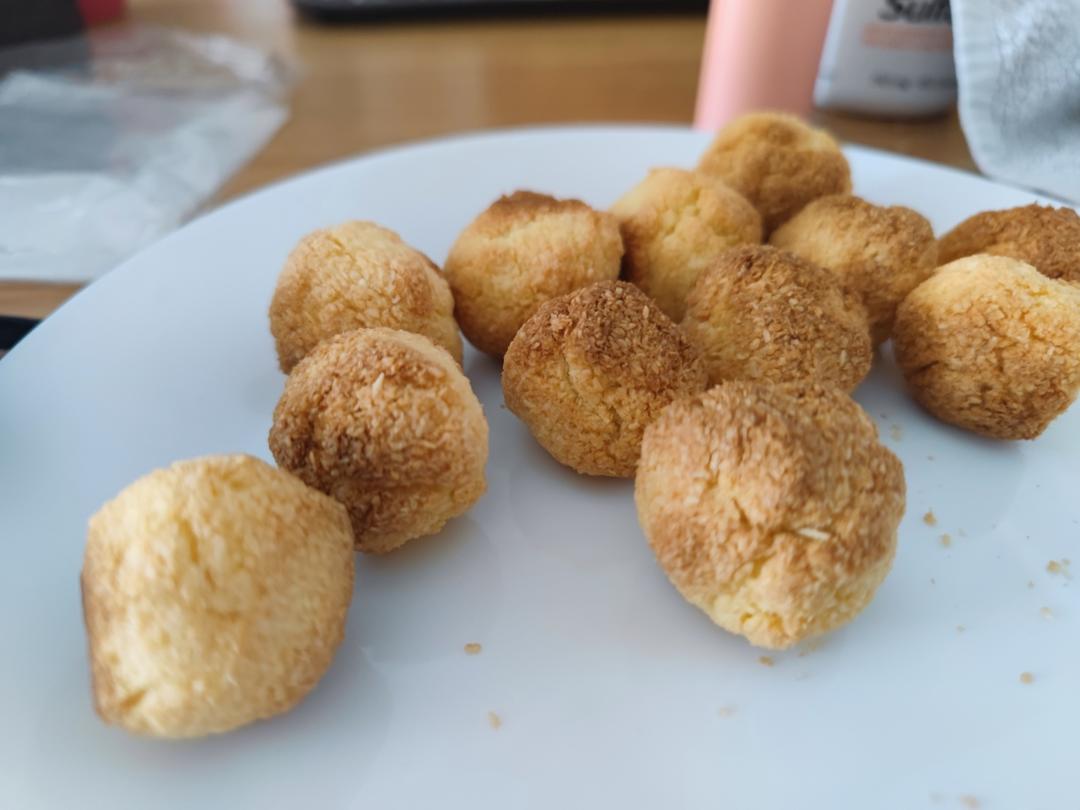 我宣布这是最好吃的黄金椰蓉球，锁死这个配方，不迷路！