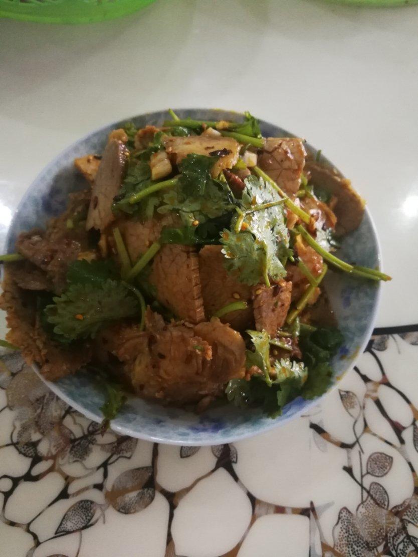 凉拌牛肉