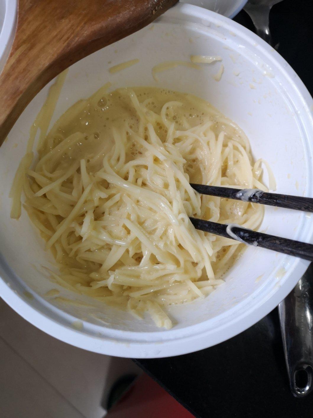 土豆丝鸡蛋饼