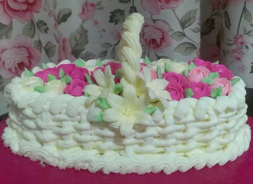 幸福的花篮——奶油裱花蛋糕的做法