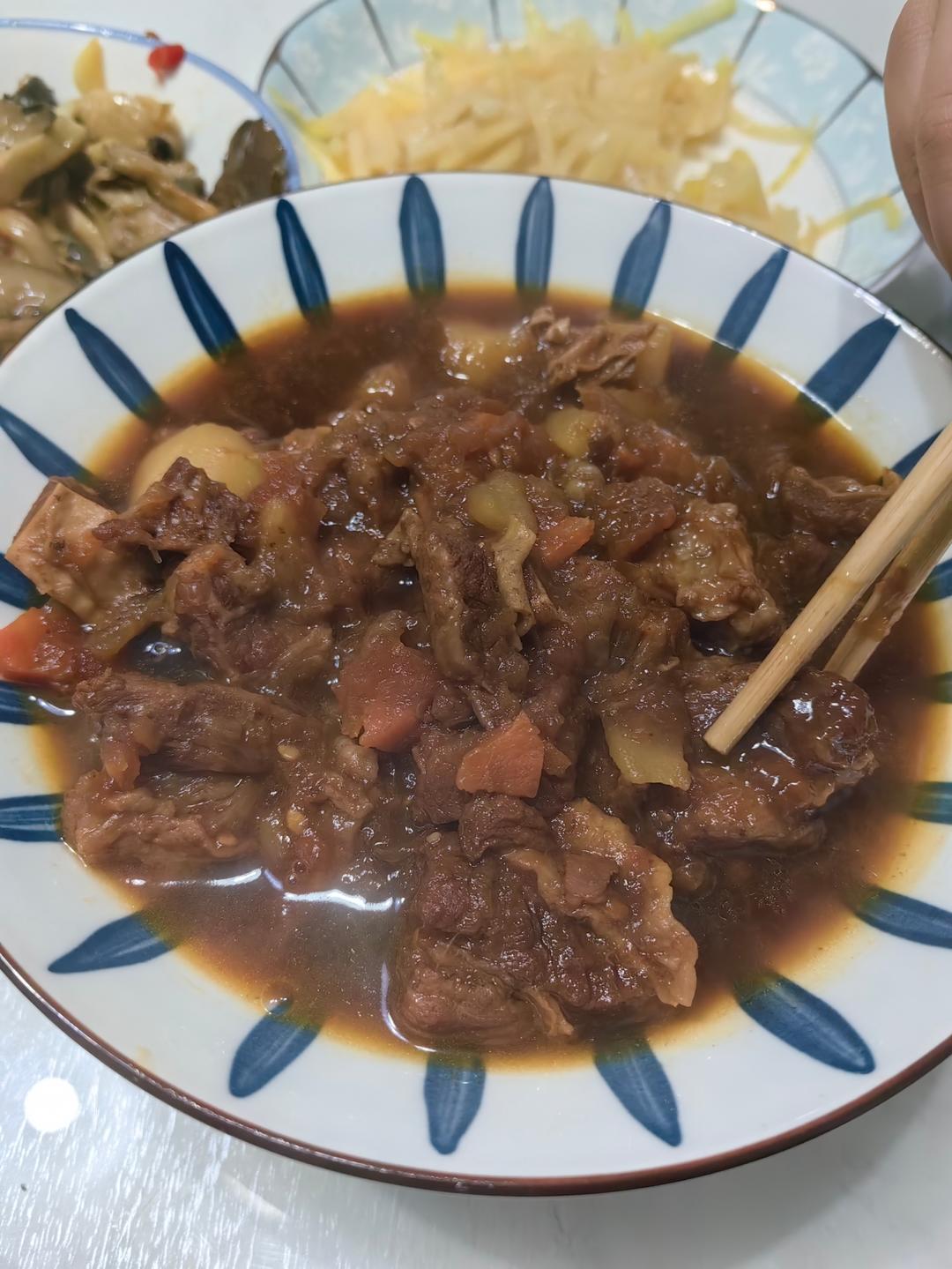 番茄土豆炖牛腩