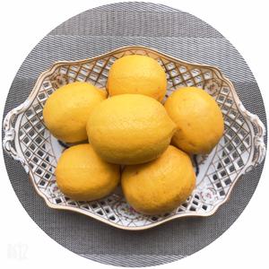 柠檬汁、柠檬皮的保存与妙用的做法 步骤1