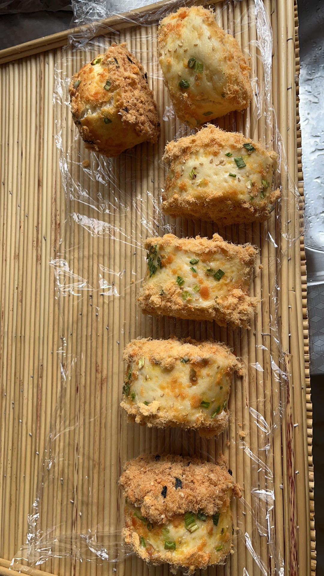 汤种肉松面包卷