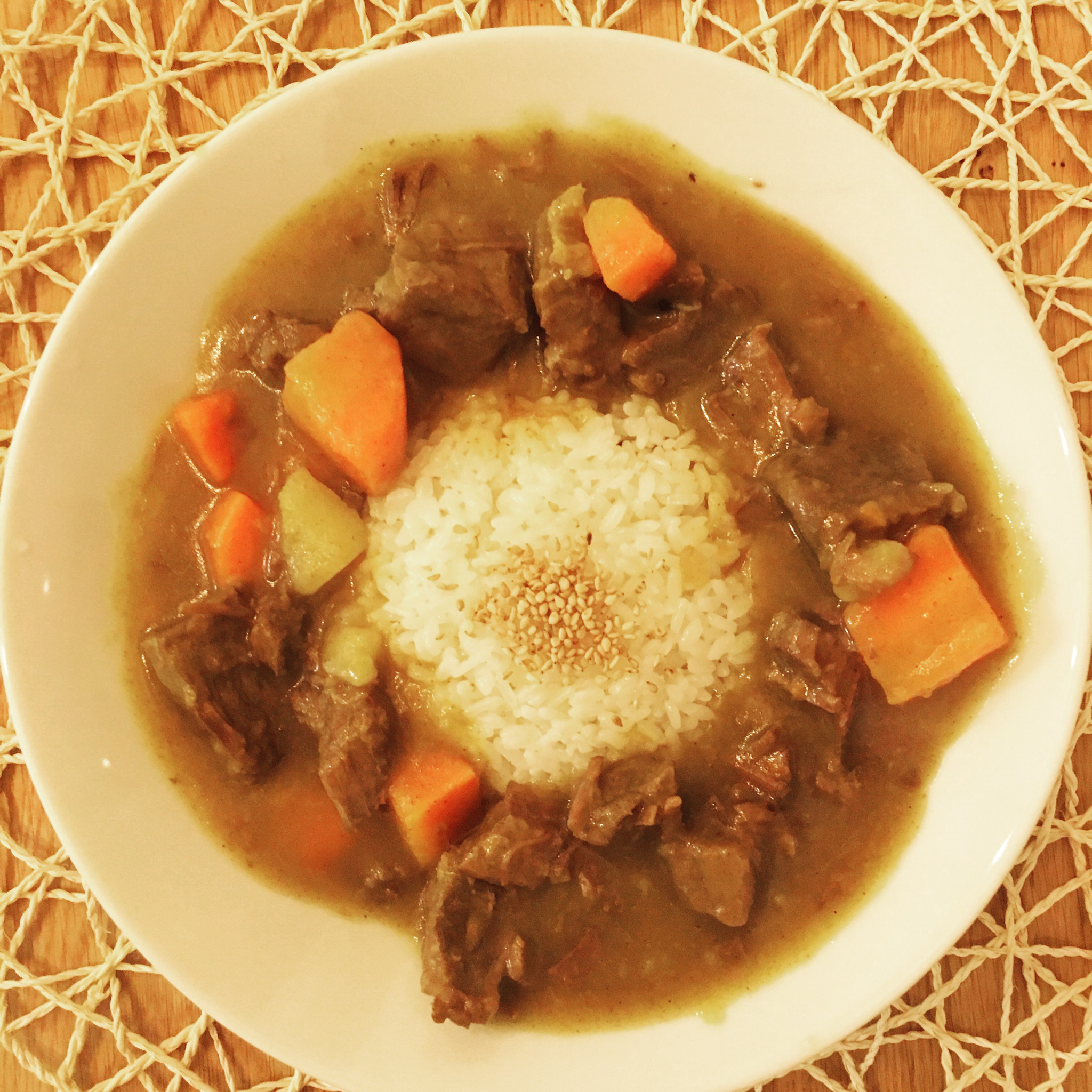 牛腩咖喱饭