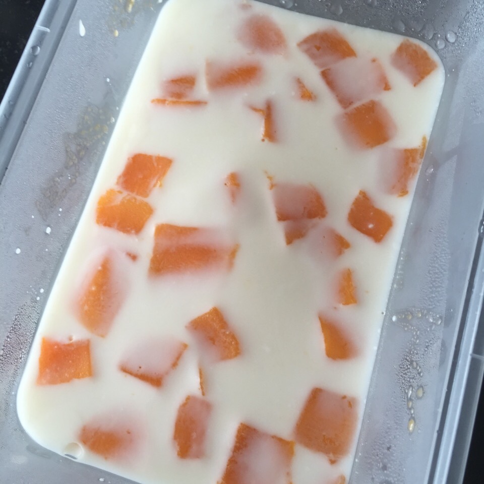 粒粒芒果椰汁冻糕