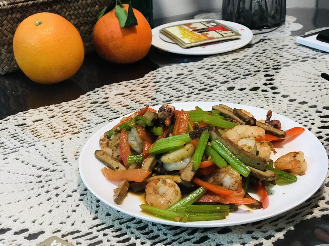 西芹腰果虾仁