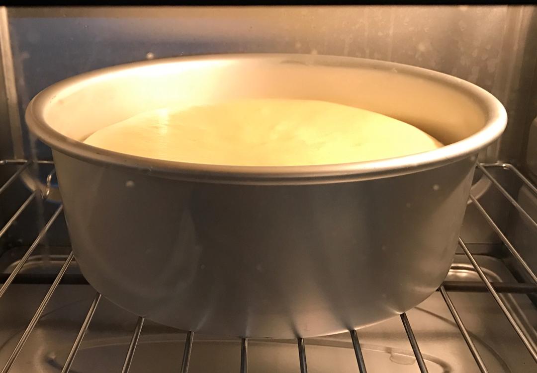烤箱做蛋糕（戚风蛋糕的做法）