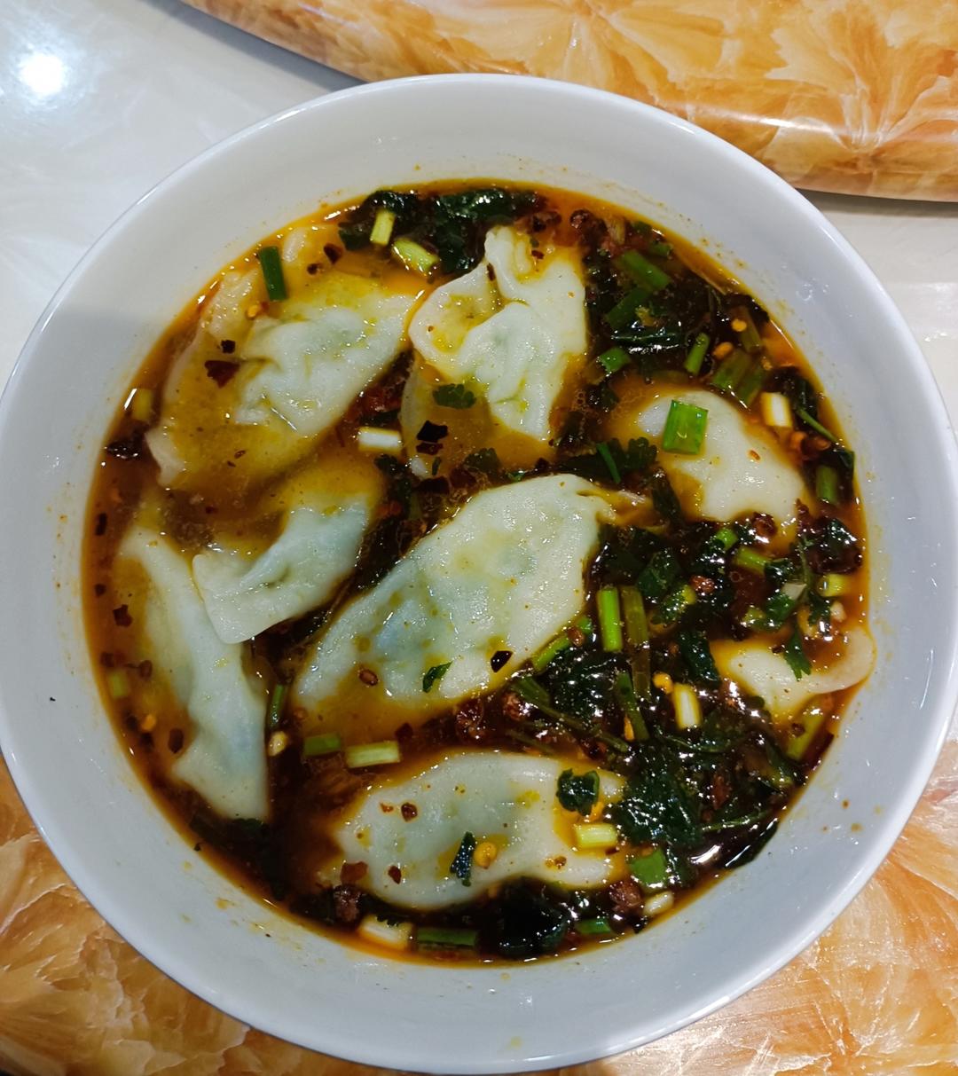 🔥五分钟搞定❗️酸辣开胃一吃就上瘾的酸汤水饺