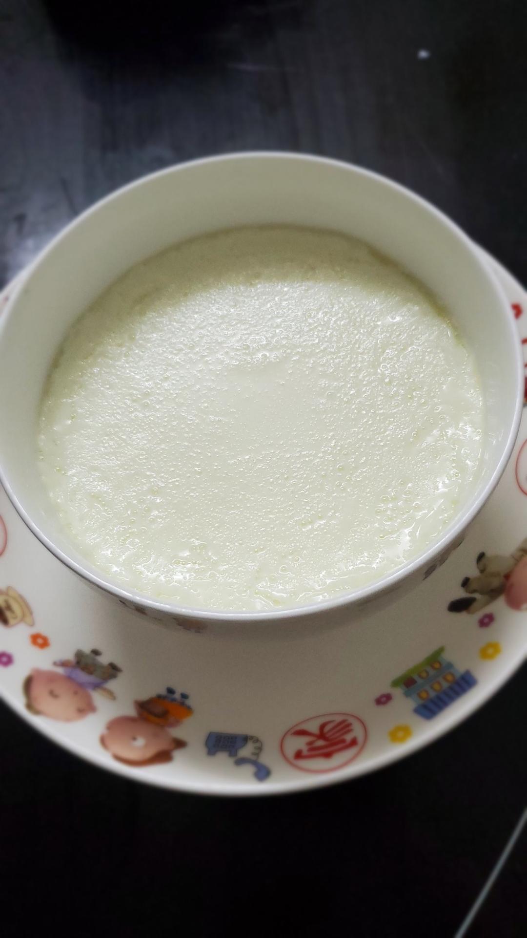 双皮奶，奶皮厚薄随意做