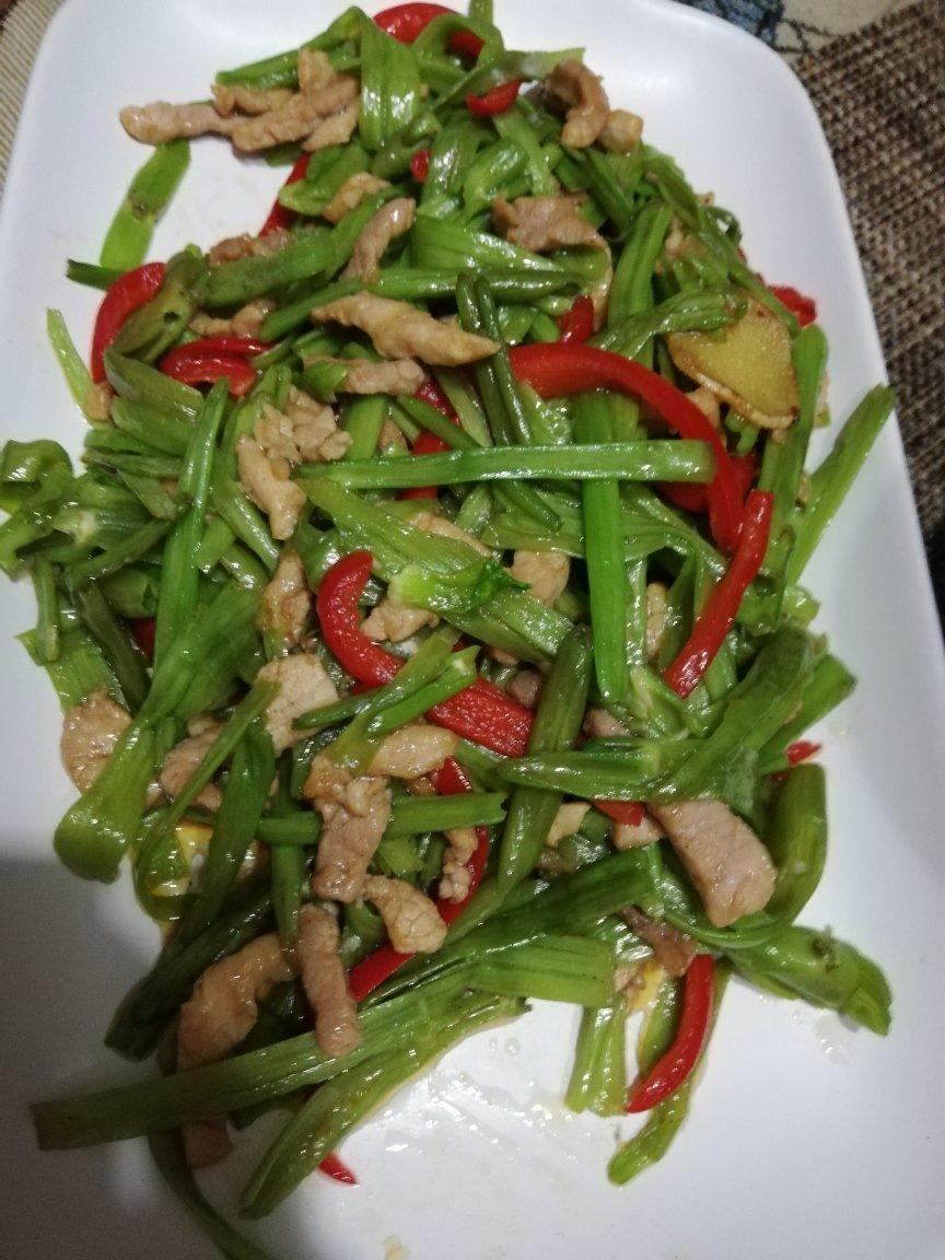 空心菜梗炒肉丝
