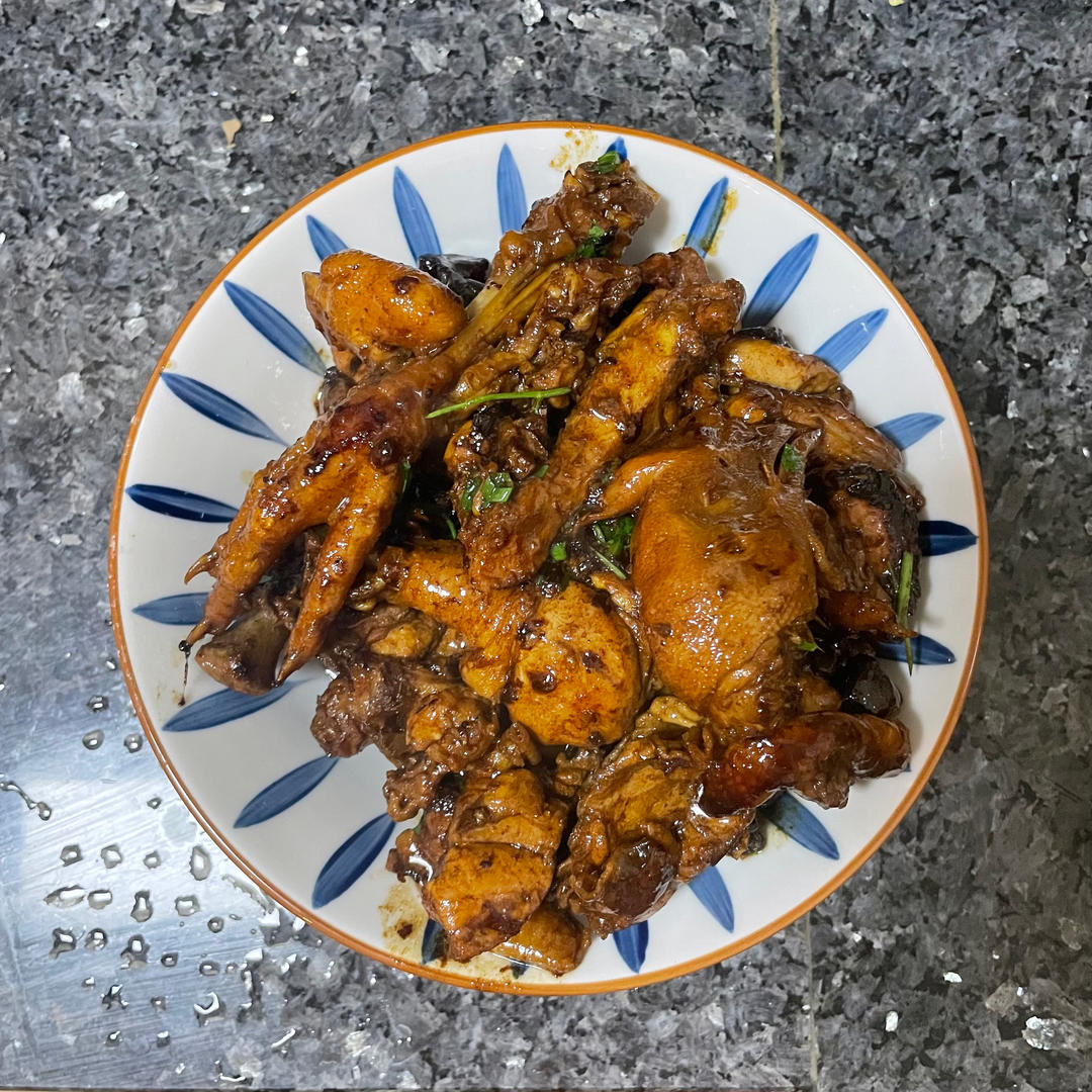 小鸡炖蘑菇