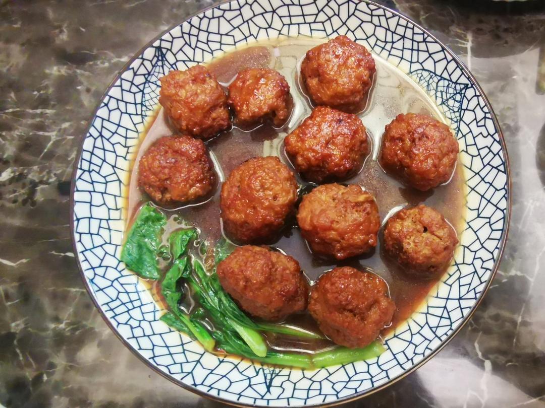 四喜丸子（红烧狮子头）