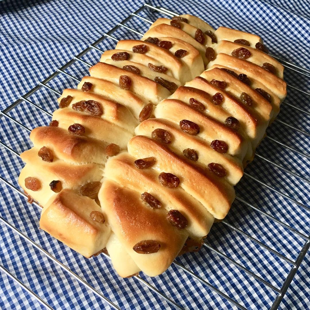 日式香浓炼乳面包