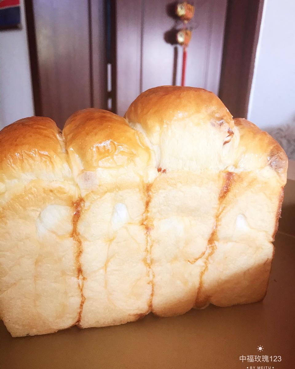 绵软细腻Q弹的酸奶吐司