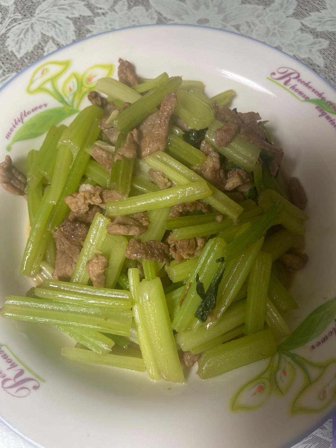 芹菜炒肉丝