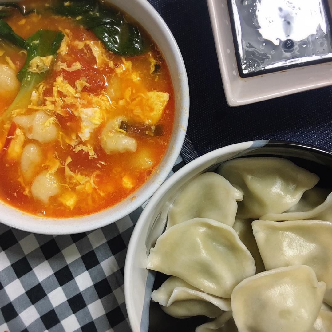 西红柿鸡蛋疙瘩汤