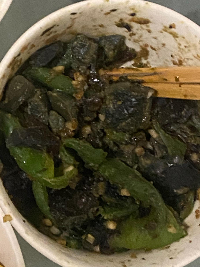 擂辣椒皮蛋茄子