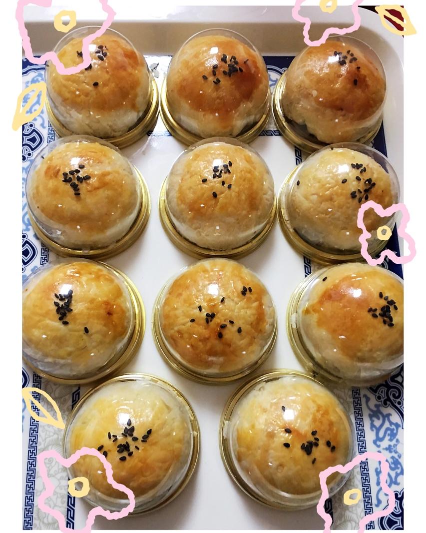 鲜美多汁的——榨菜鲜肉月饼