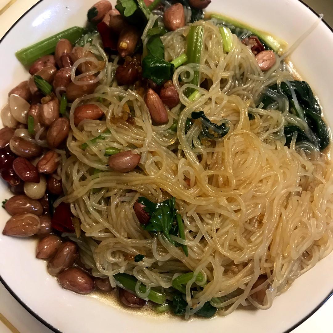 万能凉拌菜料汁（凉拌菠菜粉丝）
