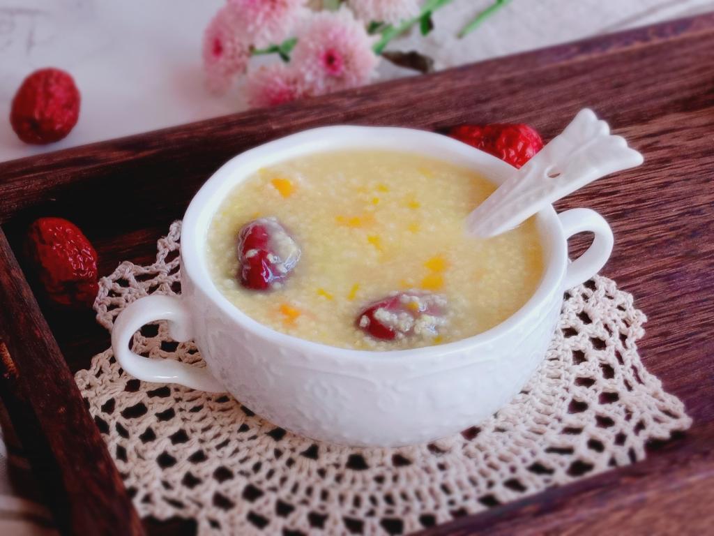 南瓜红枣小米养生粥的做法