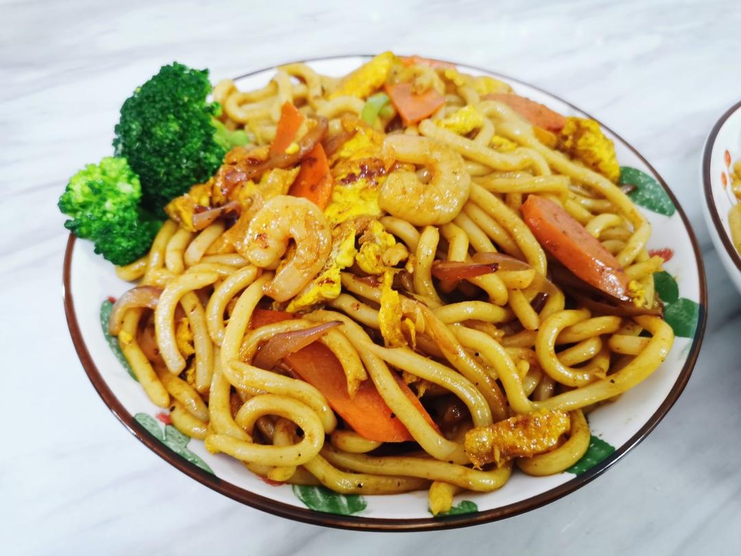 🔥爆好吃的黑椒虾仁炒乌冬面㊙️吃一口就沦陷❗️