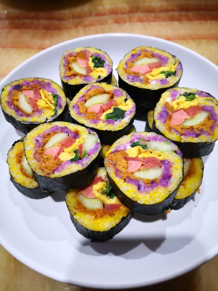 紫菜寿司卷（牛油果肉松卷）