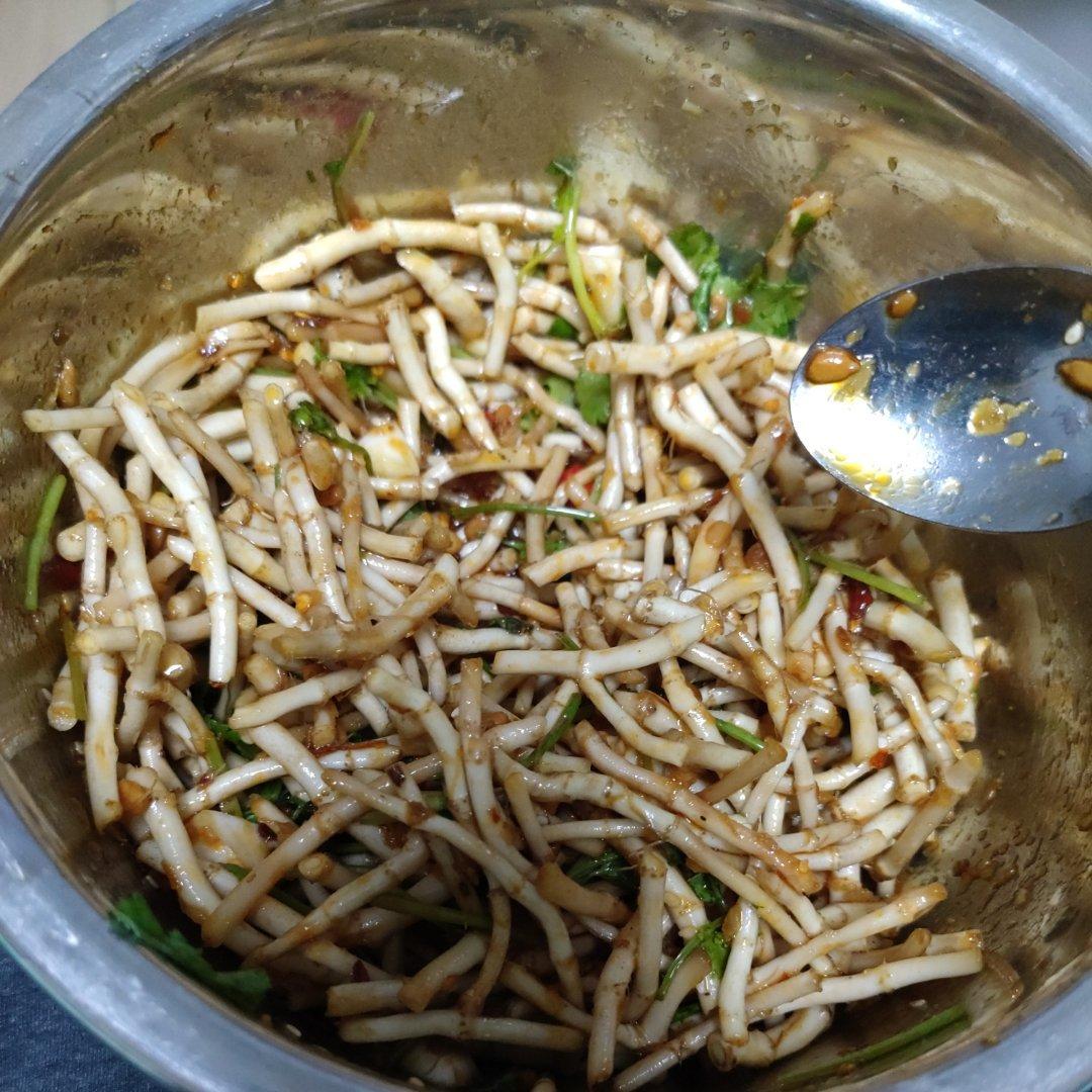 厨师长教你：“凉拌鱼腥草”的家常做法，学会了在家也能做大厨