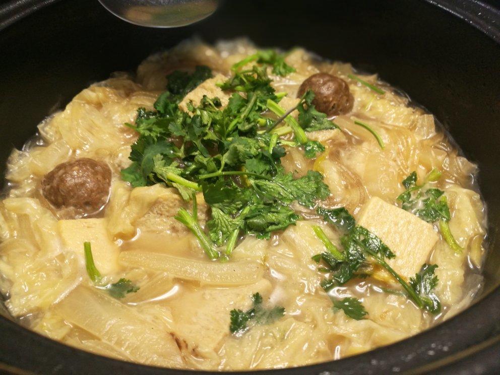 白菜炖冻豆腐