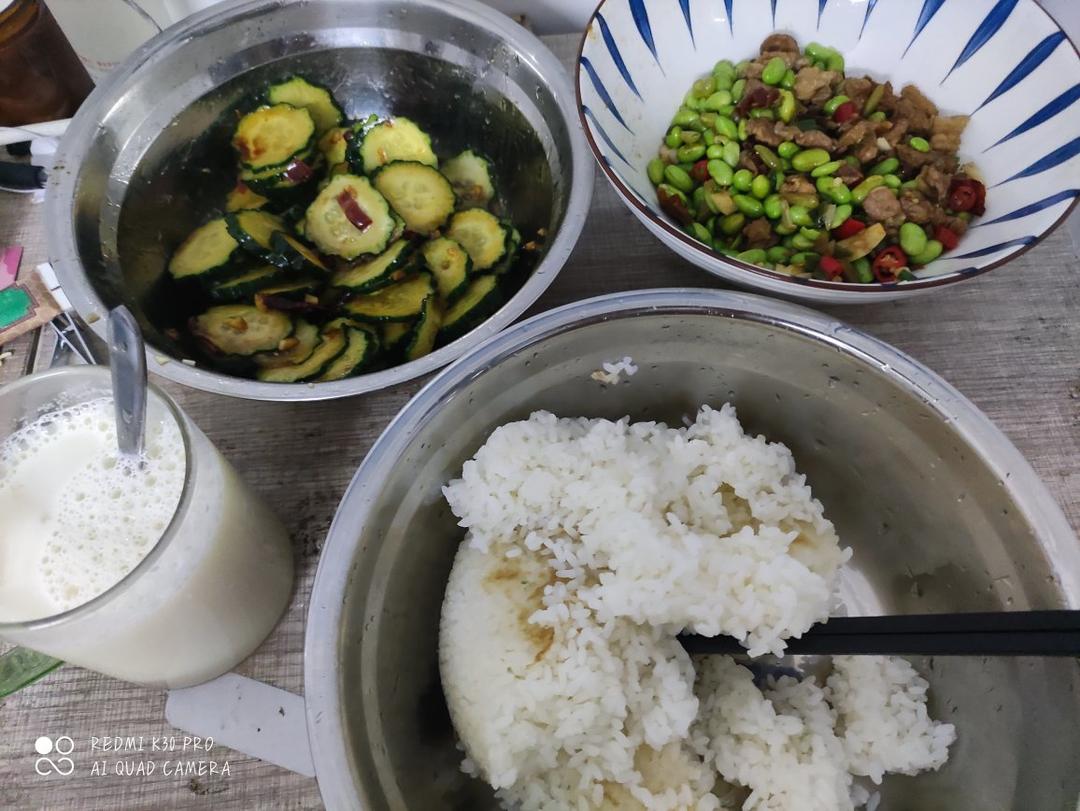 毛豆炒肉