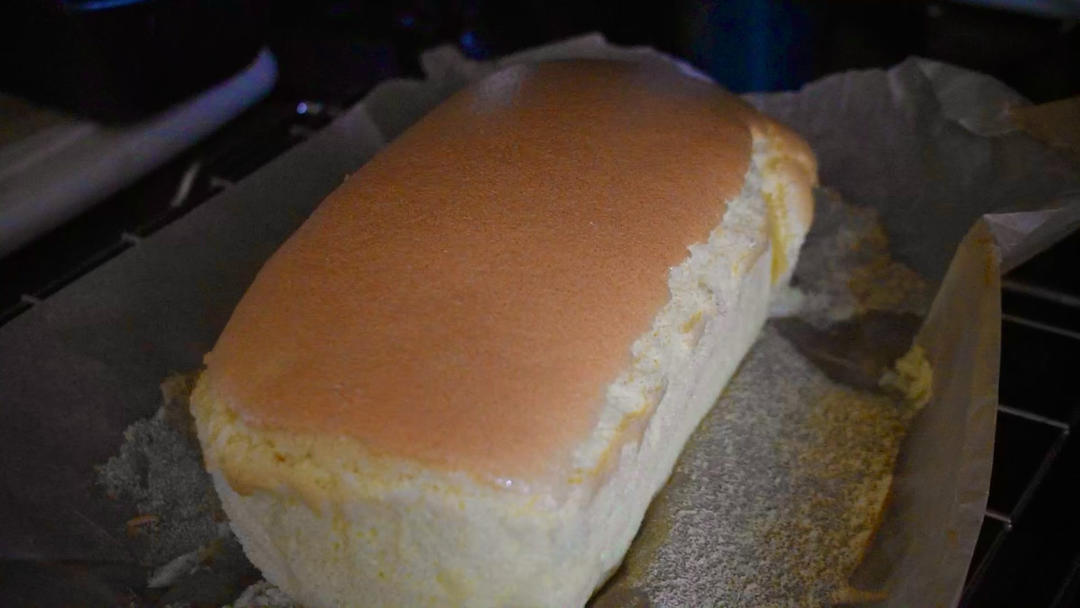 堪比柯基屁股
爆浆芝士🧀古早蛋糕