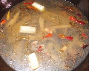 酸菜滑肉汤的做法 步骤9