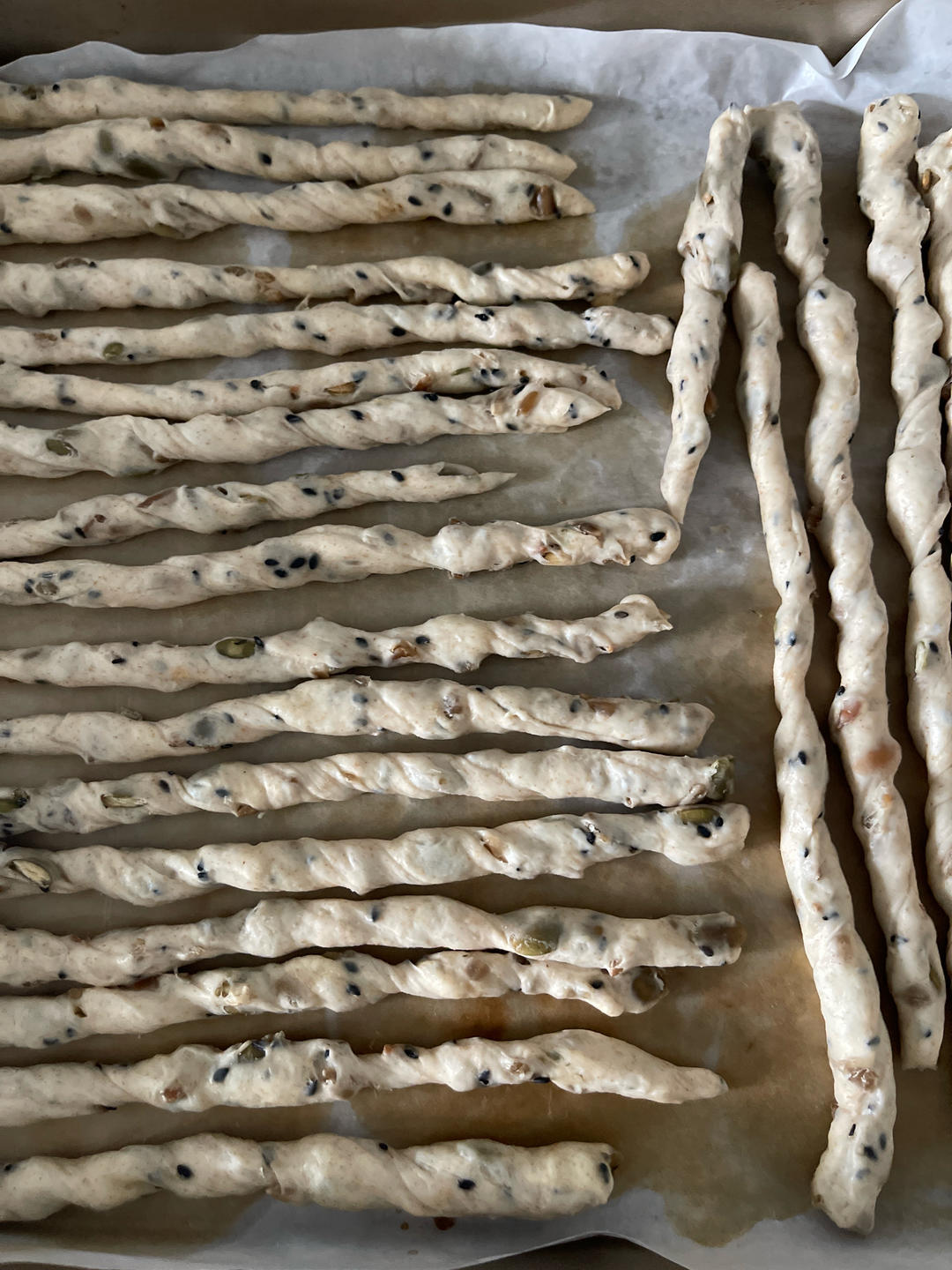 低脂健康全麦坚果面包棍，嘎嘣脆的小零食太好吃了