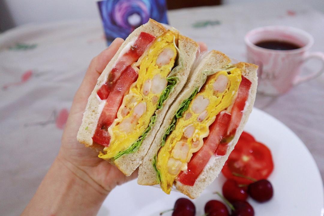 🥪『清爽有肉不长胖』🍤虾仁滑蛋三明治