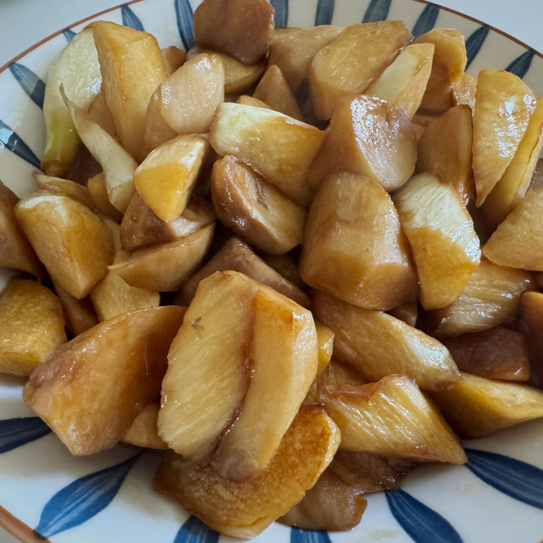 油焖茭白杏鲍菇，简单美味的上海家常菜