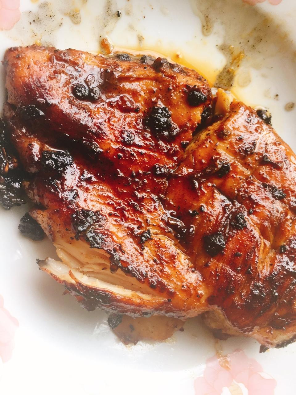 酷炫屌炸天好吃的煎鸡胸肉（香蒜蜂蜜煎鸡胸肉）