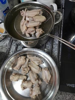 低脂版茄汁鸡翅，煮鸡翅送紫菜鱼丸汤😄的做法 步骤9