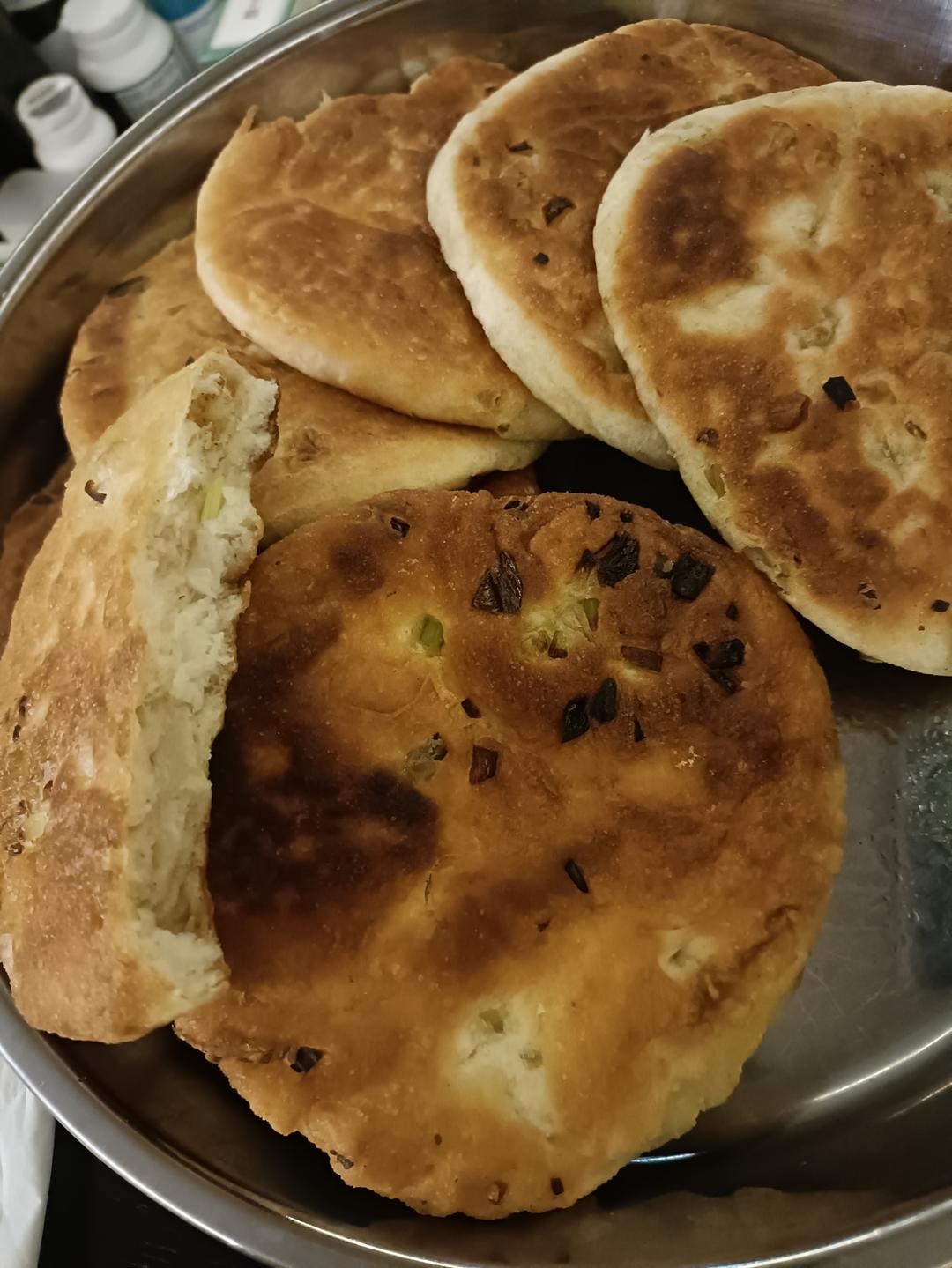 发面椒香葱花饼（超级宣软）