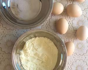 入口即化的宝宝辅食蛋黄溶豆的做法 步骤1