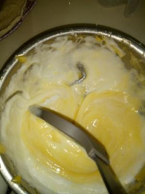 自制电饭锅奶油蛋糕（奶油也是自制）的做法 步骤21
