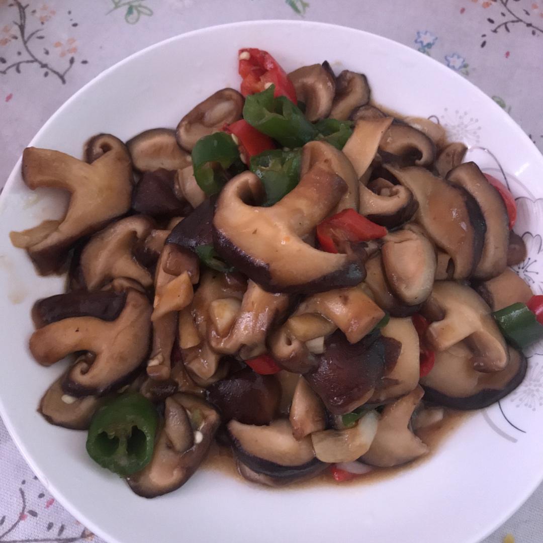 香菇炒辣椒