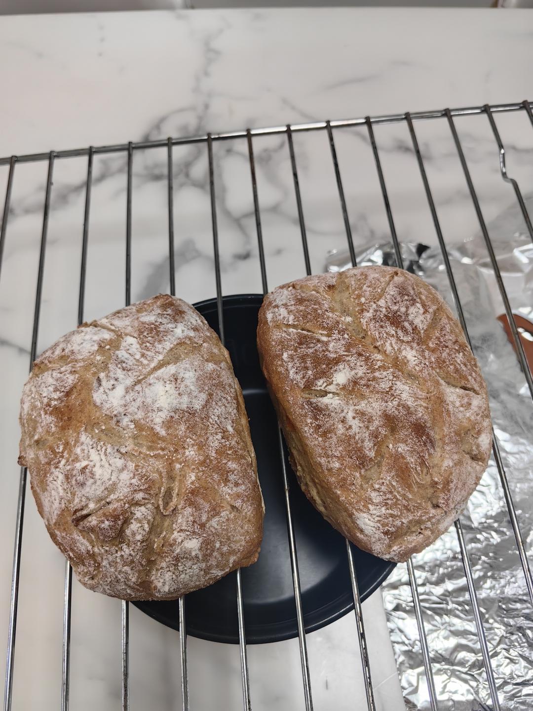 全麦蔓越莓核桃软欧包