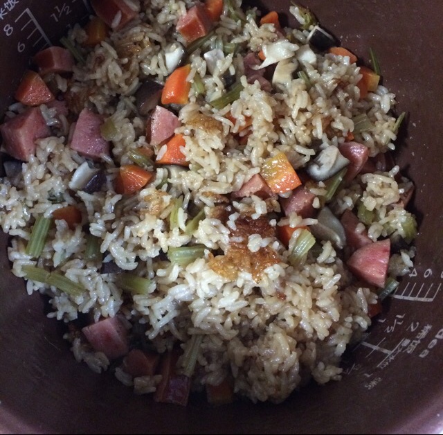 电饭锅煲仔饭