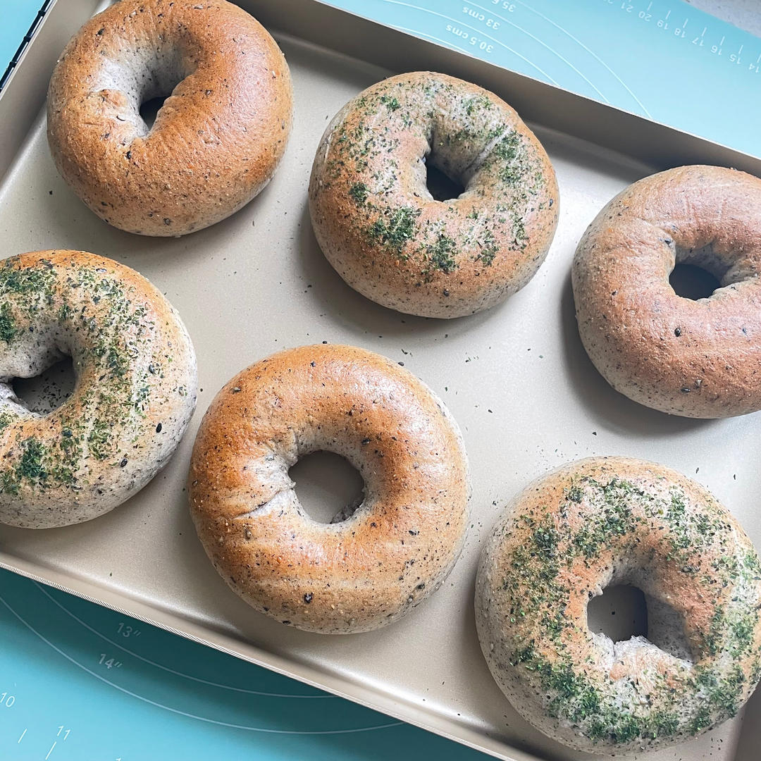 黑芝麻全麦贝果