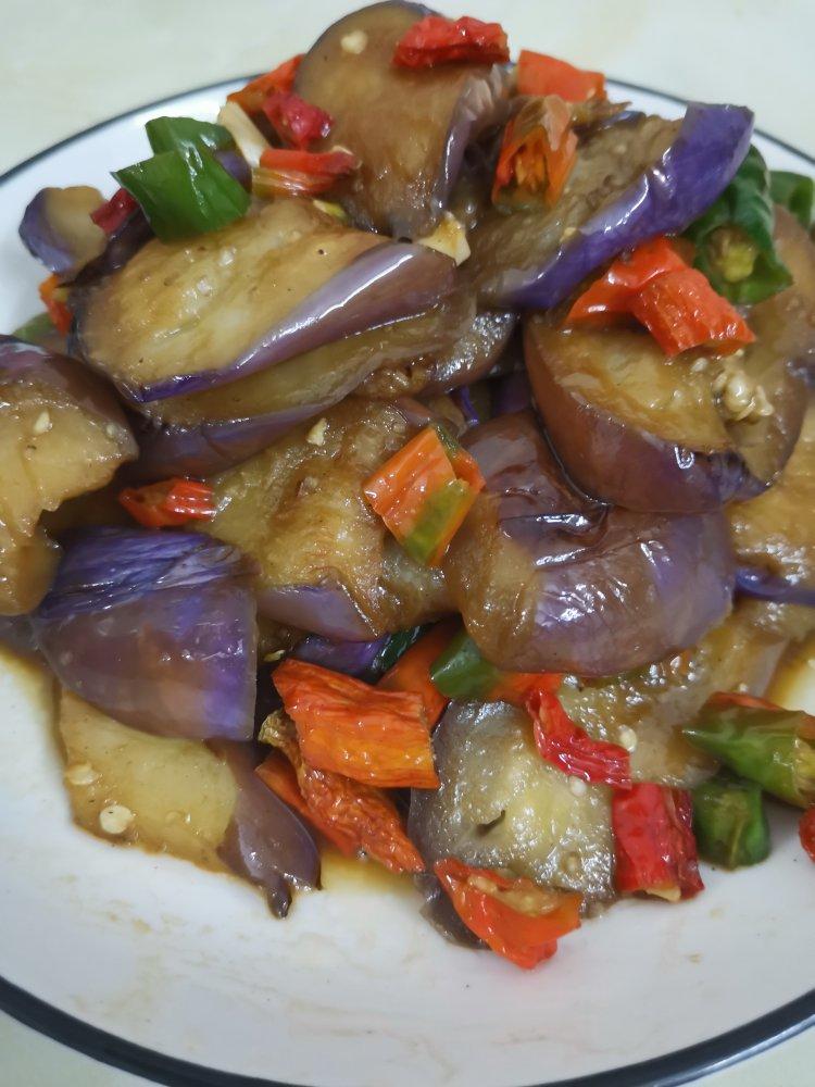 不过油的香煎茄子