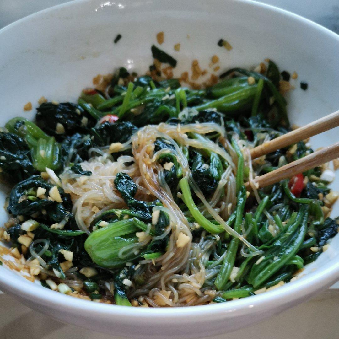 🌼神仙吃法㊙️菠菜凉拌粉丝，真的会一口上瘾。