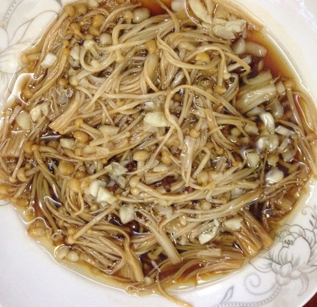 油泼金针菇（花椒油版）