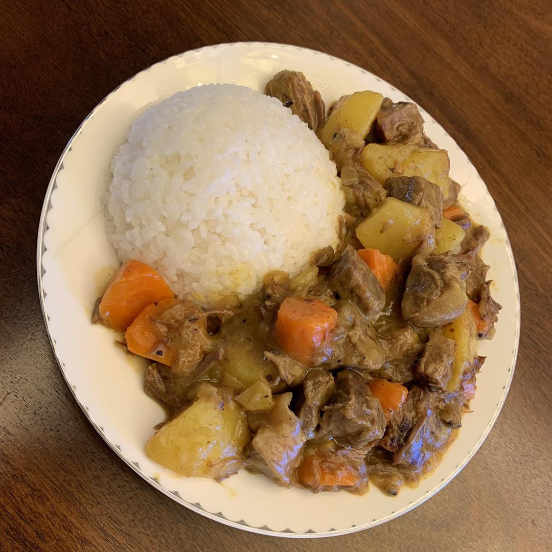 咖喱土豆烧牛肉
