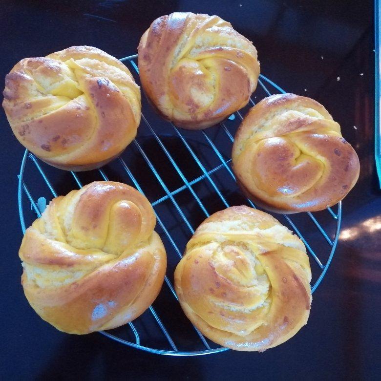 南瓜奶油小餐包（一次发酵）